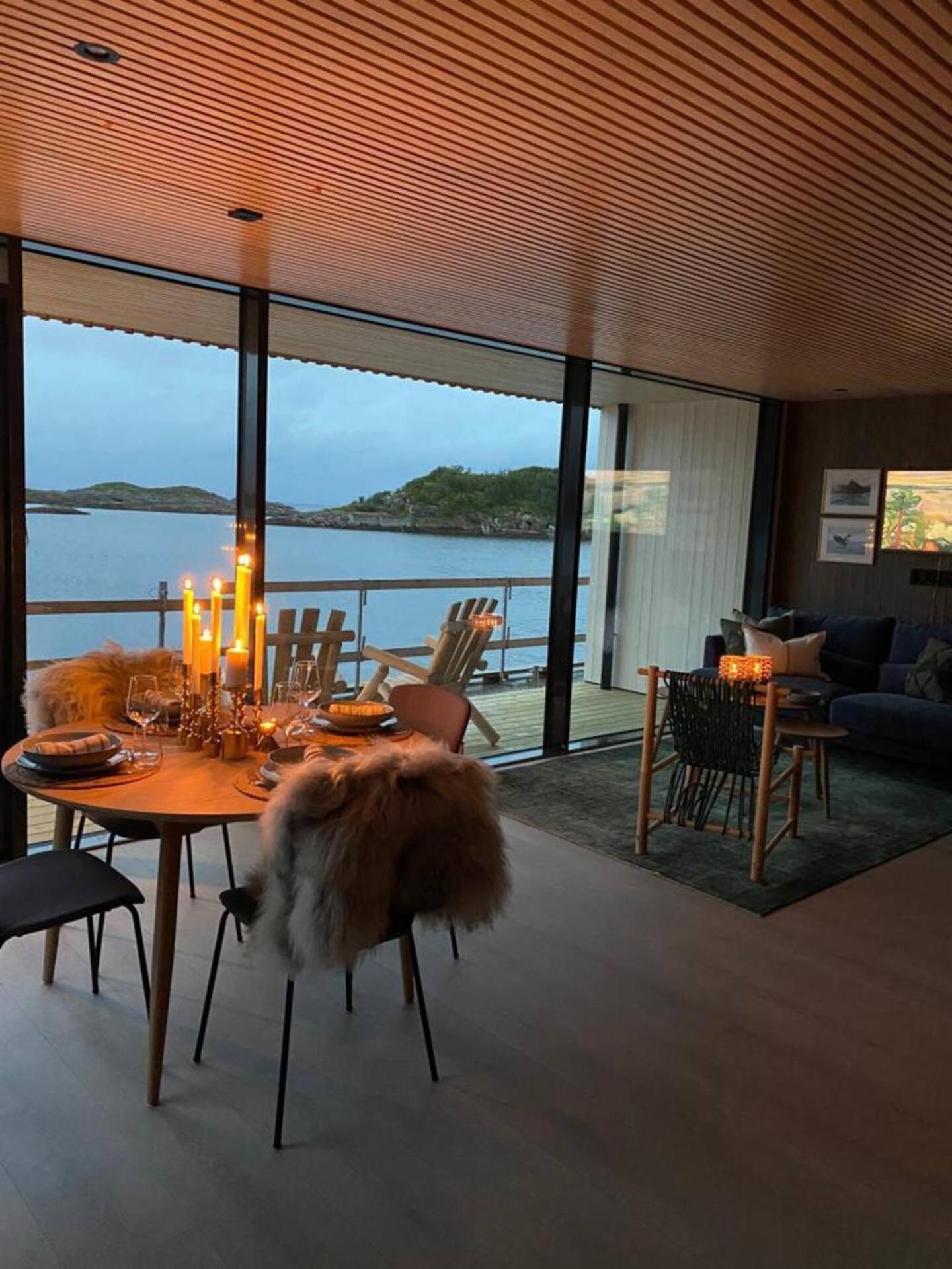 Waterfront Apartment With Panoramic Sea View Henningsvær Exterior foto