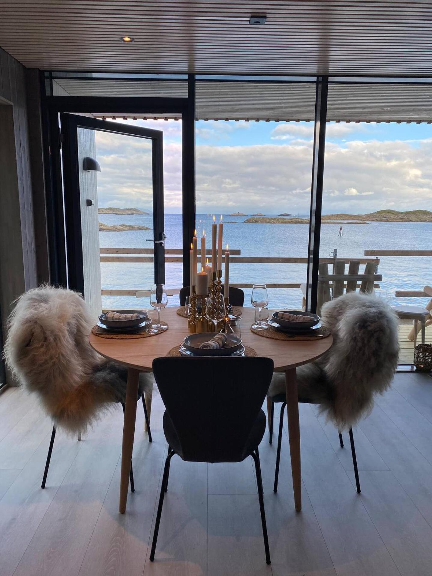Waterfront Apartment With Panoramic Sea View Henningsvær Exterior foto